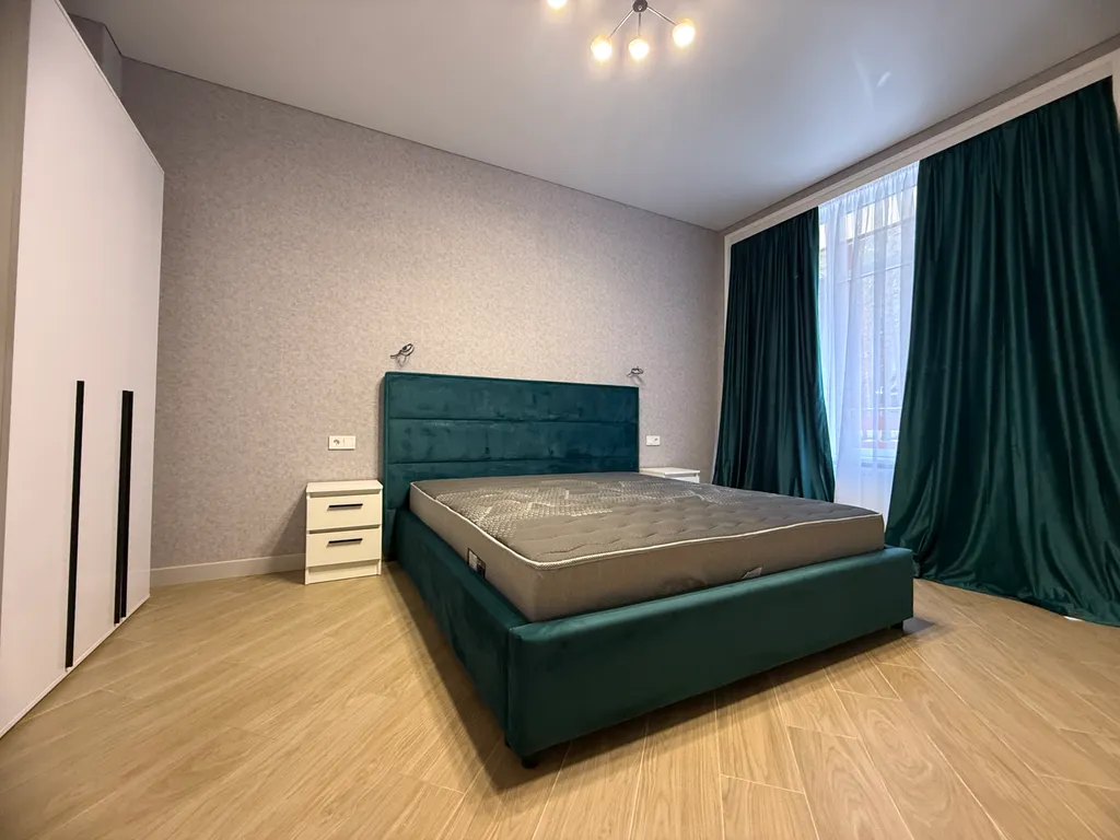 Уютная квартира с видом на горы и сосновый лес для больших компаний