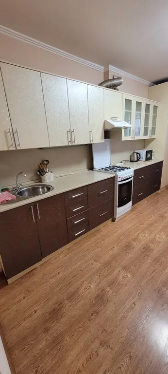 Просторная 2-комнатная квартира в новом доме в центре Батайска