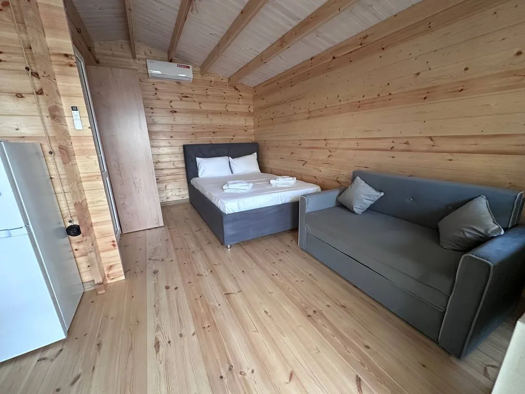 Новый дом с террасой для семьи