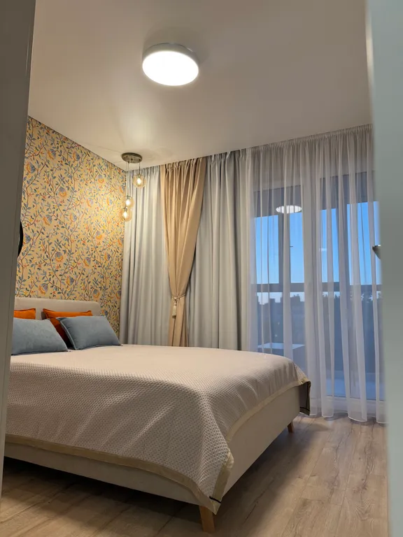 Семейная квартира с дизайнерским ремонтом и прекрасным видом из окон