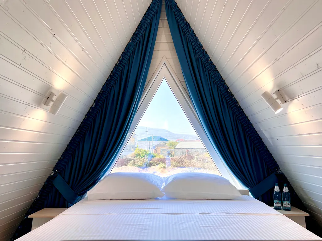 Четырёхместный коттедж у моря