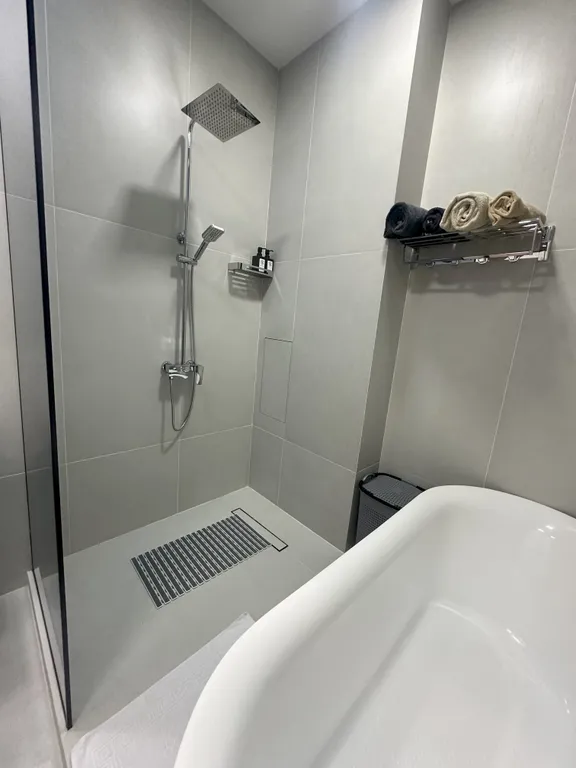 Minor-River apartment