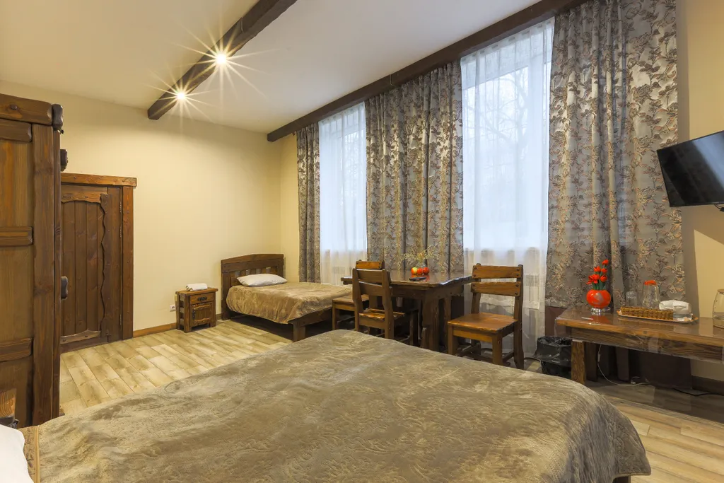 Квартира Большой уютный трехместный номер — аренда посуточно в Щёкино