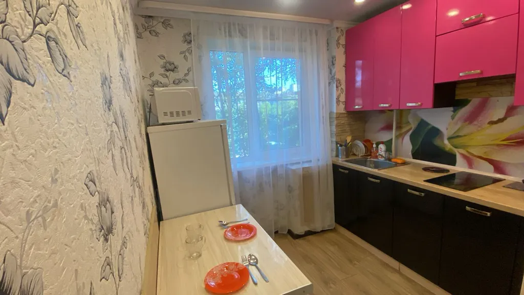 2-х комнатная квартира с отличным ремонтом в центре города