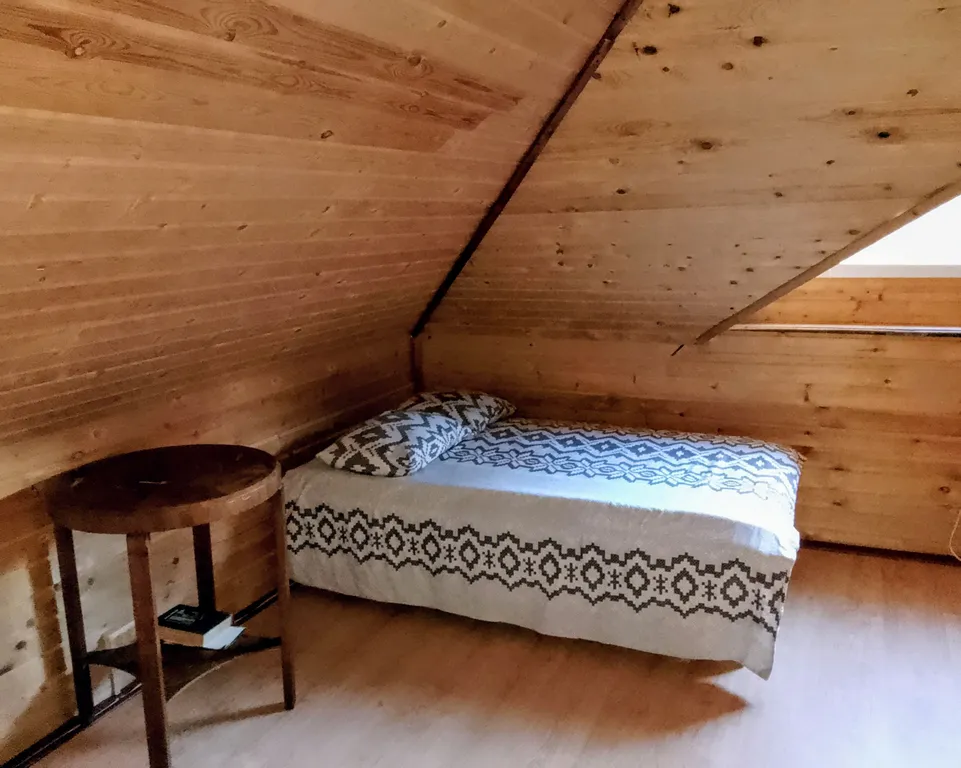 Коттедж Чудесный домик в парке — Сиверский