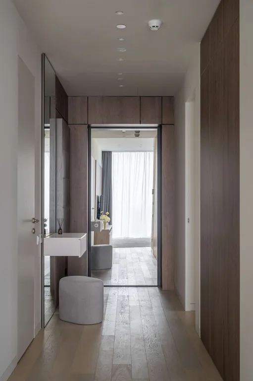 Просторные трёхкомнатные апартаменты в центре города в Capital Towers