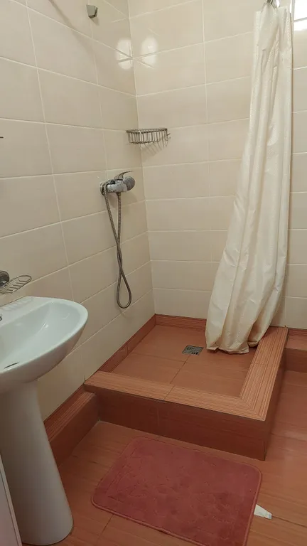 Просторная квартира-студия на берегу моря