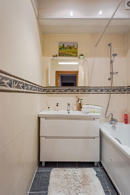 Аккуратный 2-комнатный апартамент в центре, рядом с ж/д вокзалом