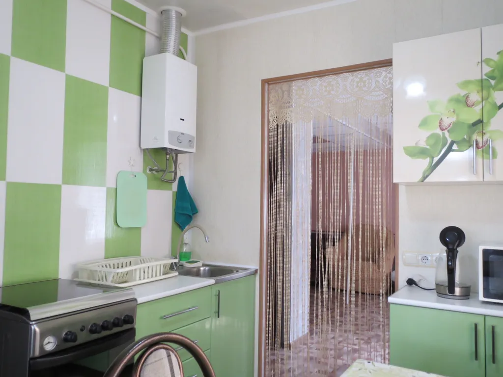 Дом в тихом спальном районе