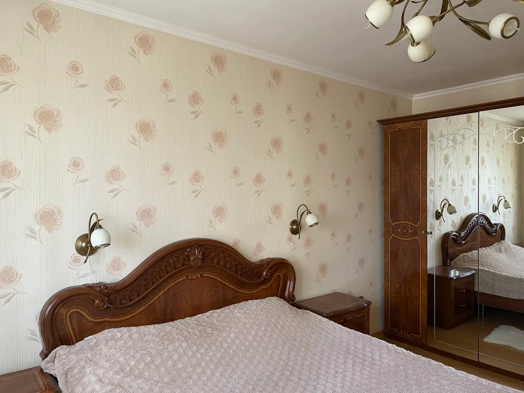 Квартира 3-комнатная Квартира — Калининград