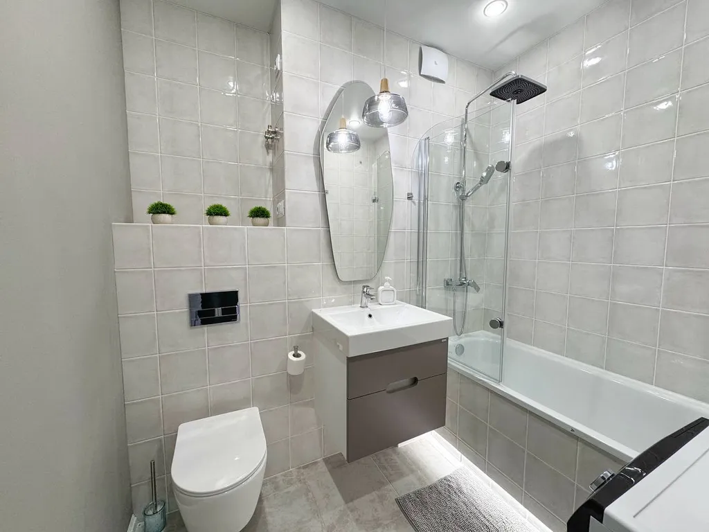 Дизайнерская 2-х комнатная квартира рядом с Море парком