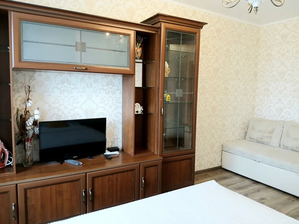 Квартира с видом на город, в центре левого берега