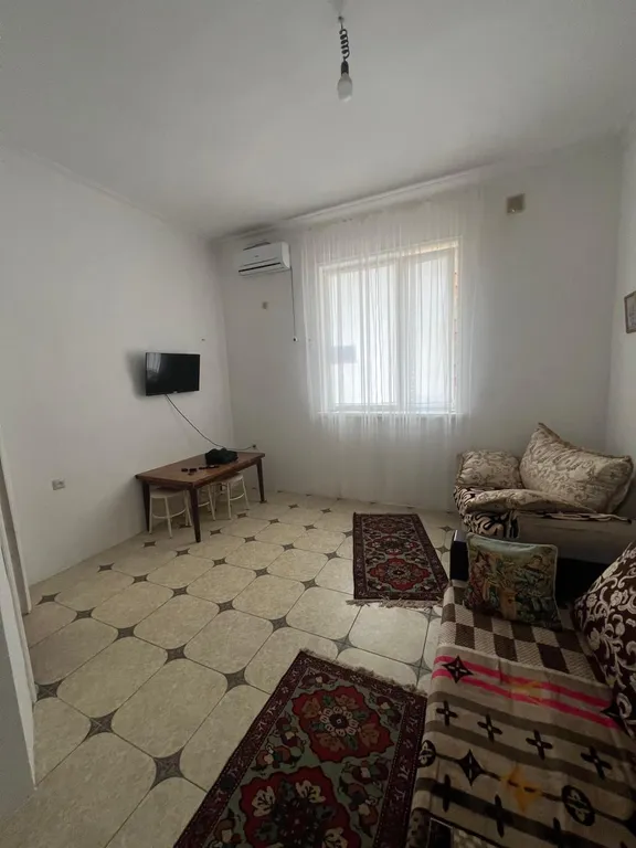 Двухкомнатная квартира на берегу моря