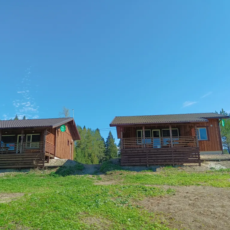 Дом с видом на озеро