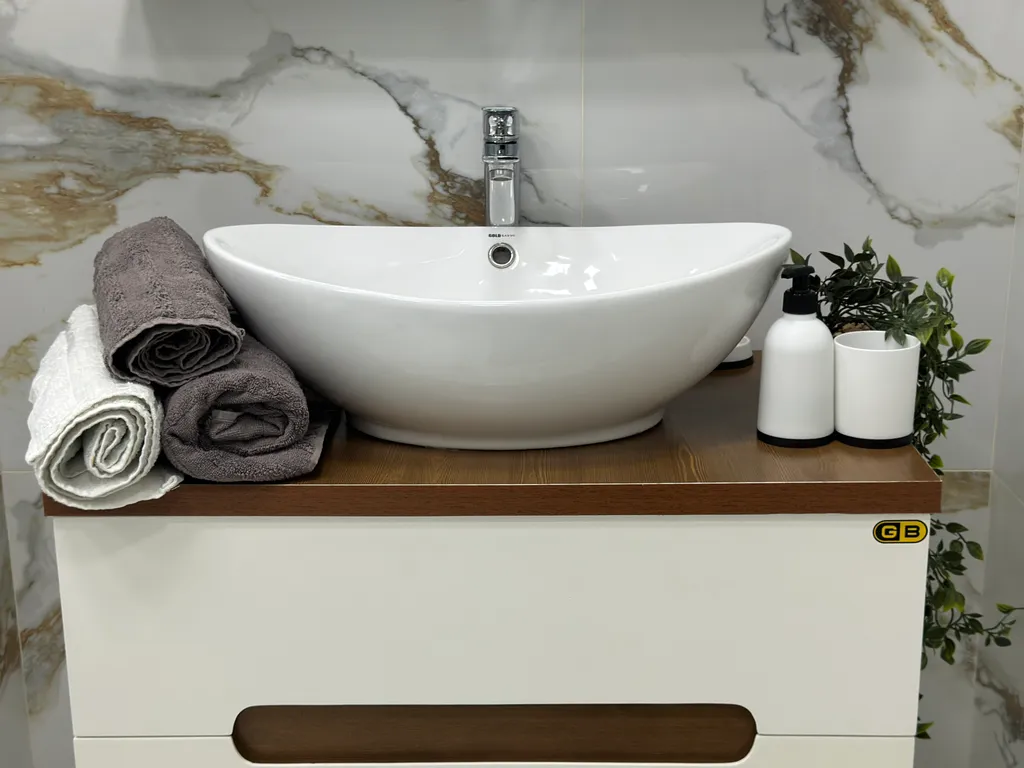 Aquamarine Residence Apartment