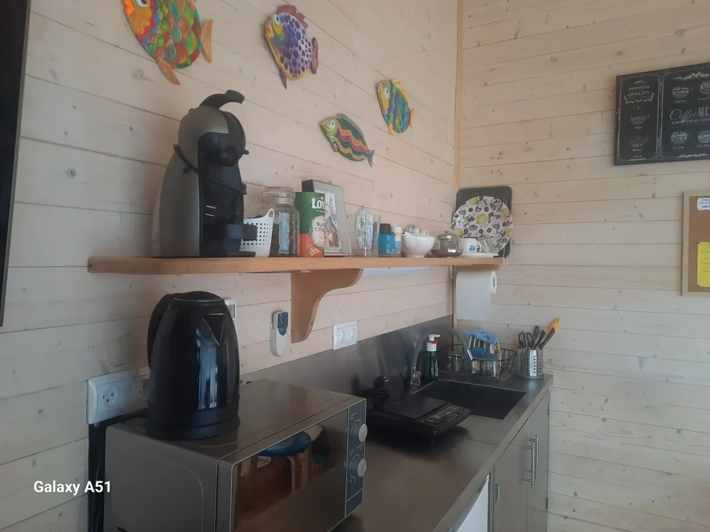 Коттедж с баней и тёплым джакузи