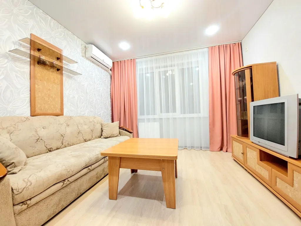 Квартира в центре нового города с красивым видом с 19 этажа