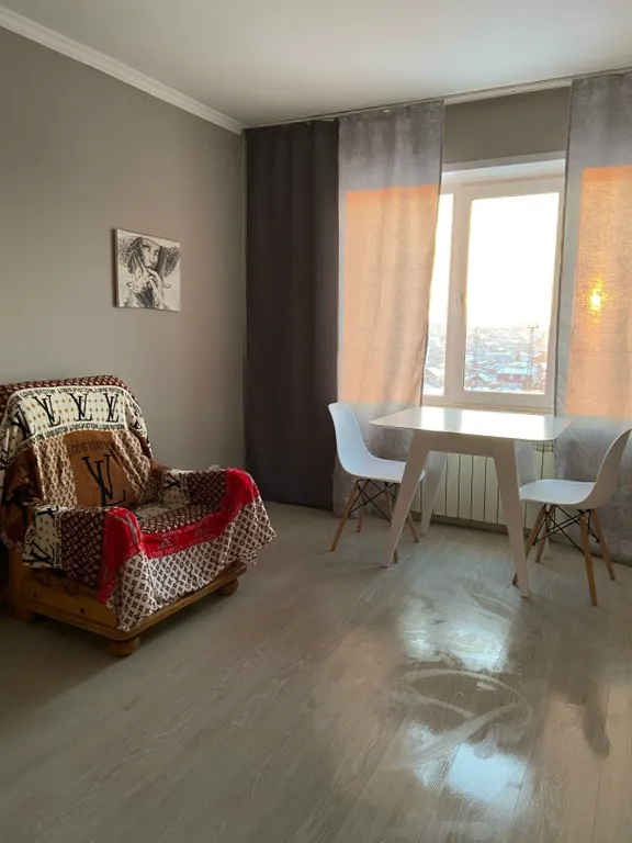 Уютная квартира в районе переезда — аренда посуточно в Бийск