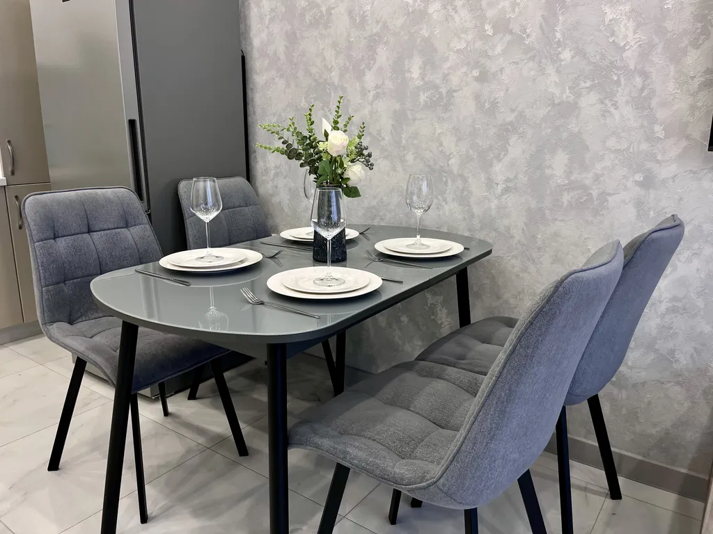 Просторная квартира со стильным интерьером и уютной атмосферой