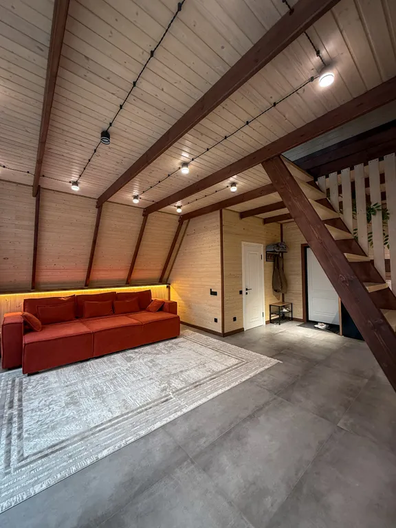 Уютные домики a-frame в горах