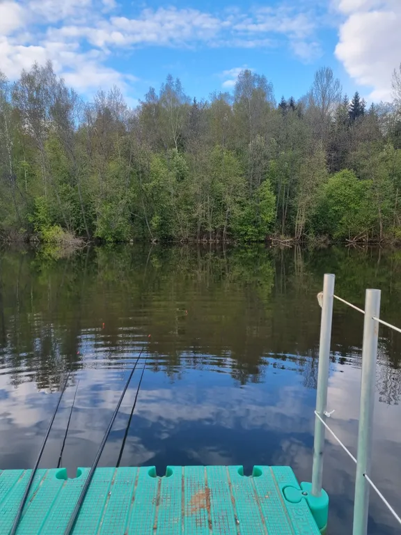 Уютный дом с видом на озеро с камином. Собственный закрытый пляж