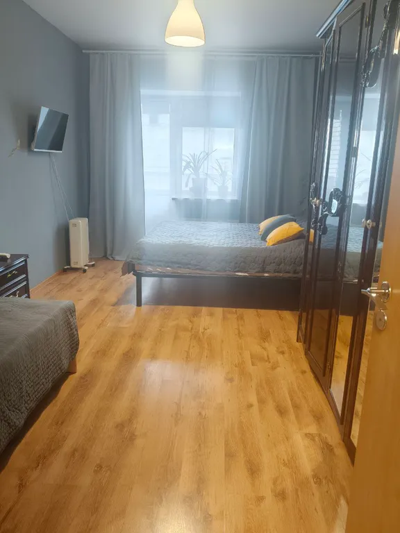 Большая просторная квартира с двумя балконами.