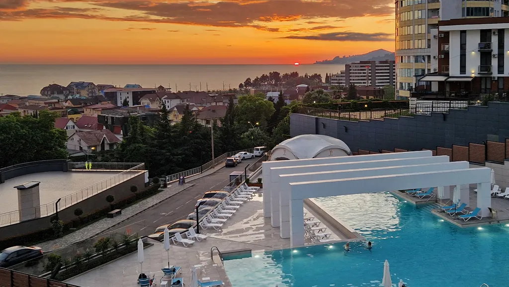 Квартира Двухкомнатная квартира у моря с бассейном — Адлер