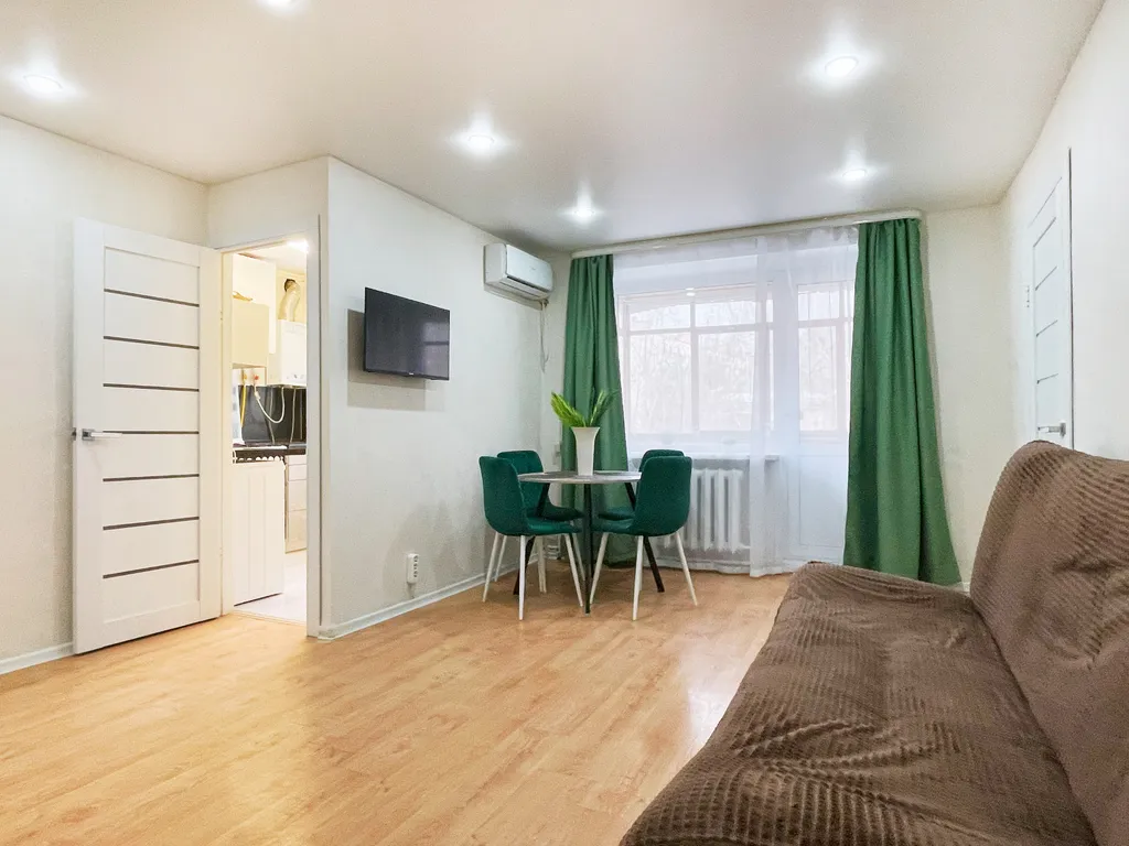 Шикарная 2-комнатная квартира для 1-6 гостей, с кондиционером