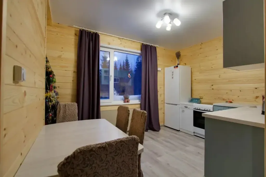 6-комнатный Дом