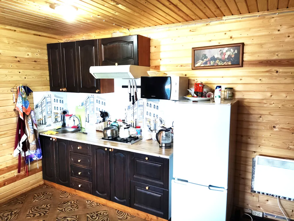 Домик у озера