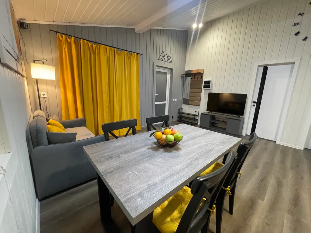 Коттедж Уютный караоке-коттедж — Светлое