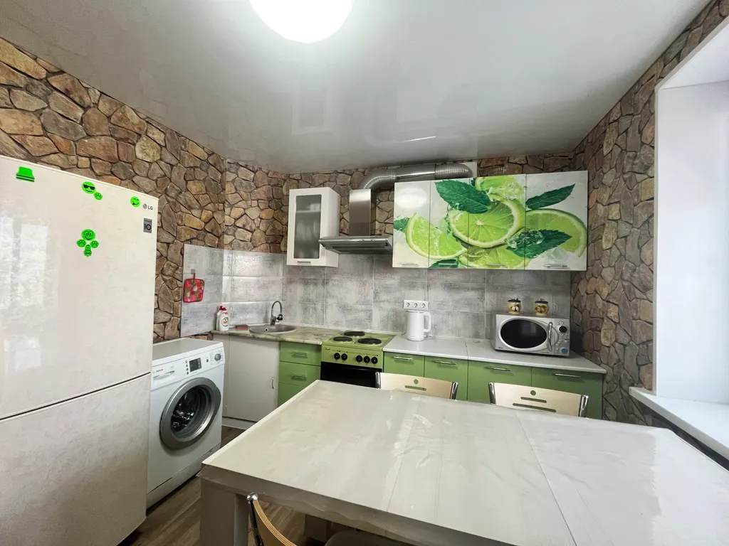 Уютная трехкомнатная в Заводском районе