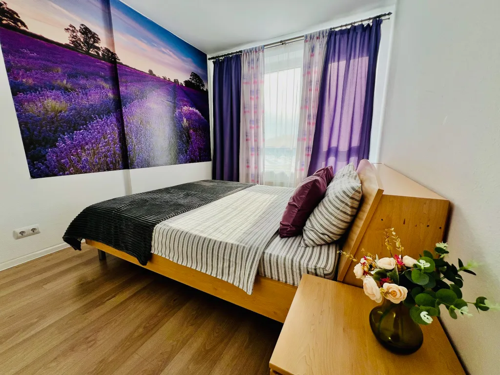 Квартира Яркие апартаменты у метро Котельники, 1 минута — аренда посуточно в Котельники