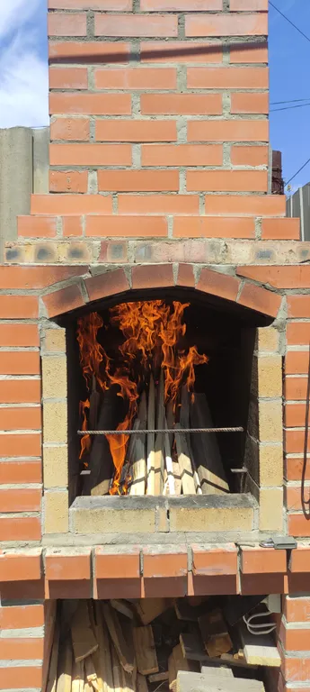 Уютный домик у моря со своим двором