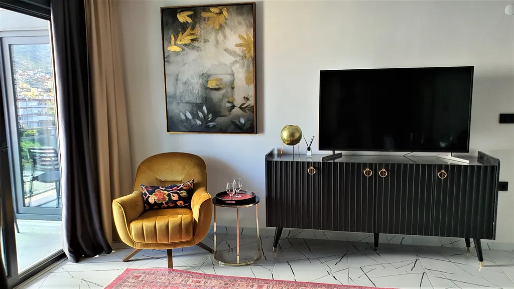 Квартира в самом центре города 100 метрах от моря с отличными видами