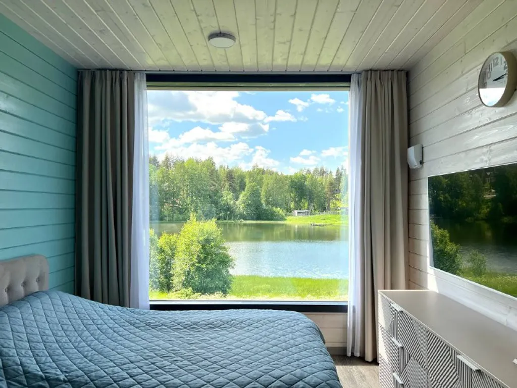 Коттедж Дом-студия с сауной на озере — аренда посуточно в Всеволожск