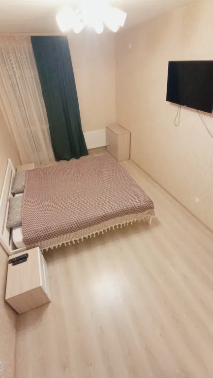 Евродвухкомнатная большая квартира — аренда посуточно в Пермь