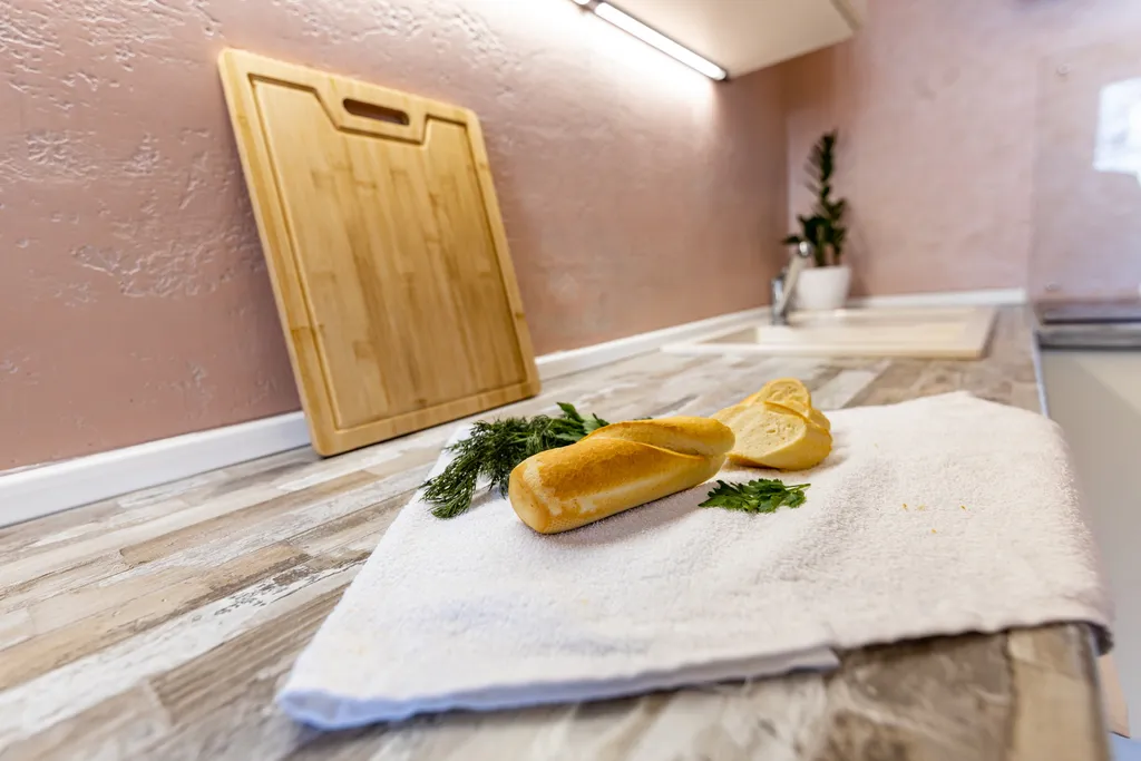 Квартира Двухкомнатная квартира класса комфорт с панорамным остеклением ветер гор — Геленджик