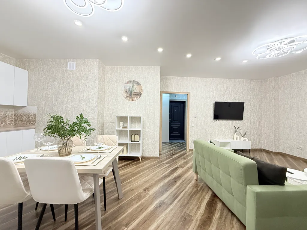 Двушка на 7 человек у нового ЛДС Сибирь-арена