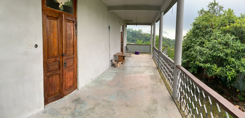 Квартира Уютная комната в хостеле Морские Вершины с видом на море и горы — Сухум