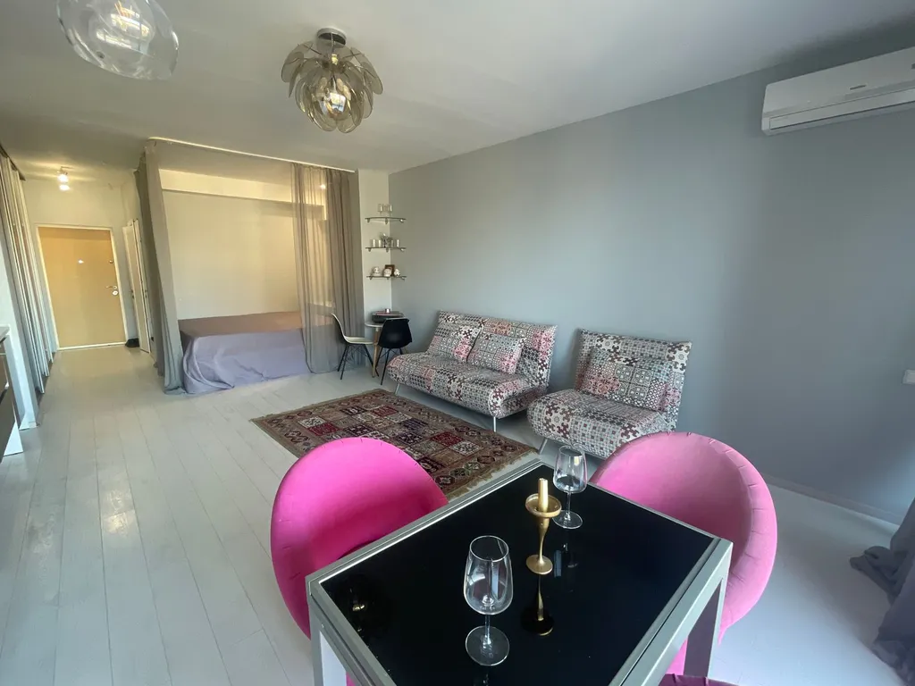 Апартамент с видом на море и горы