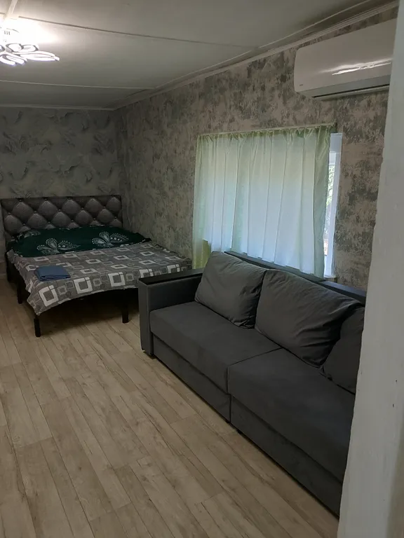 Уютный номер с большим двором