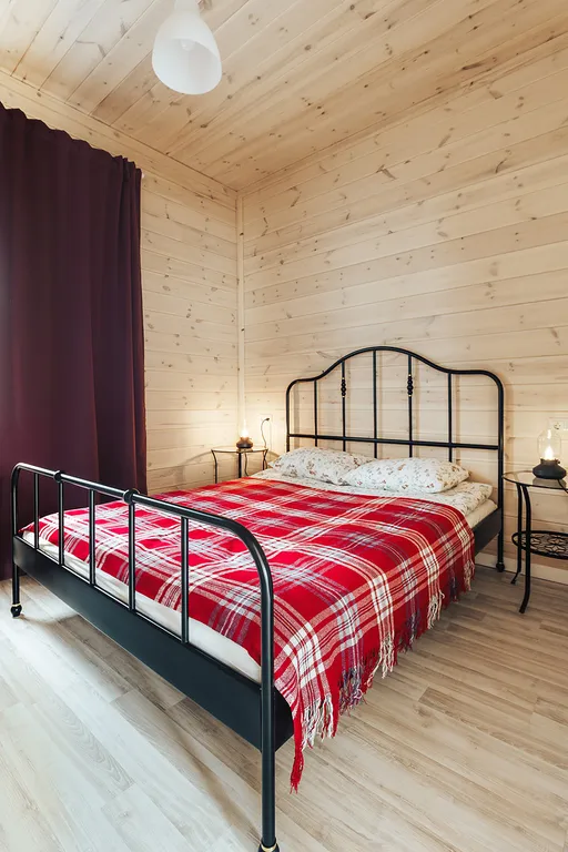 Малая Усадьба на холме