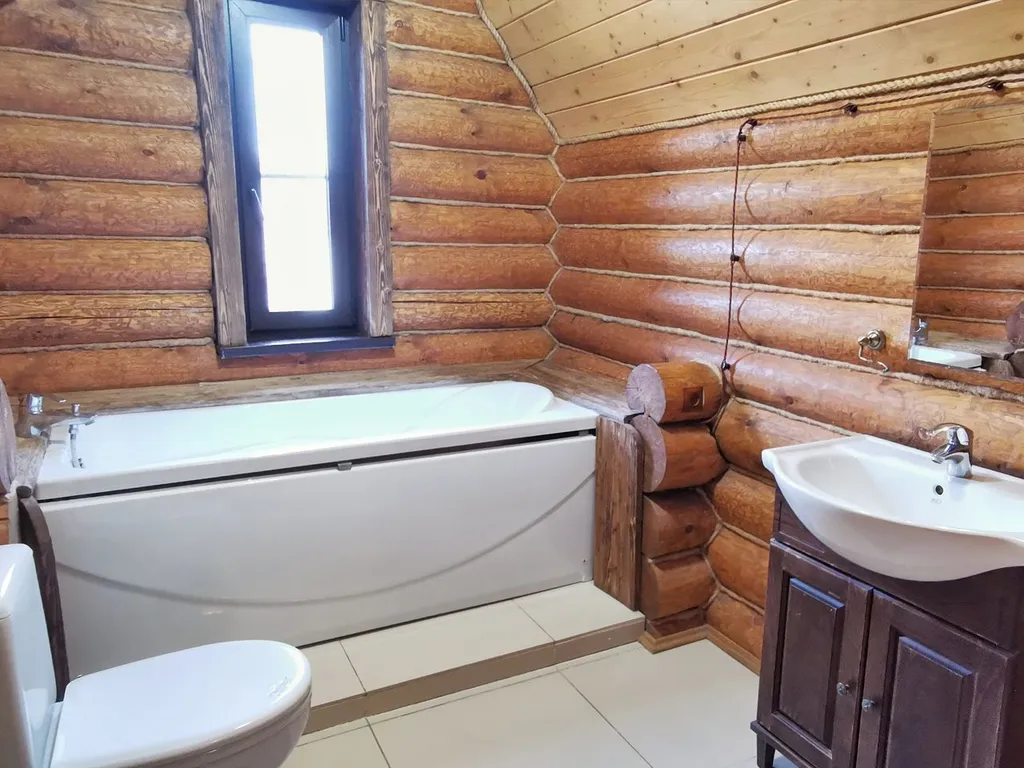 Уютный загородный коттедж недалеко от центра города