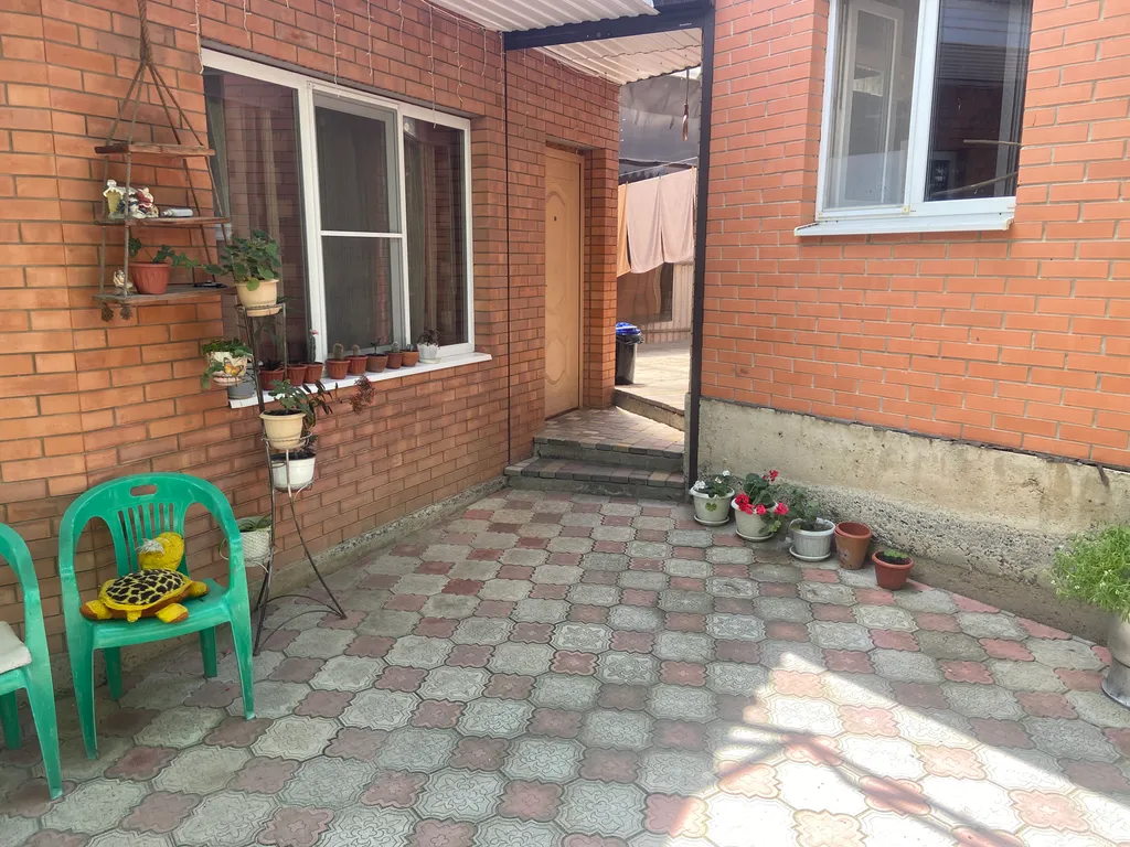 Уютный домик в тихом месте