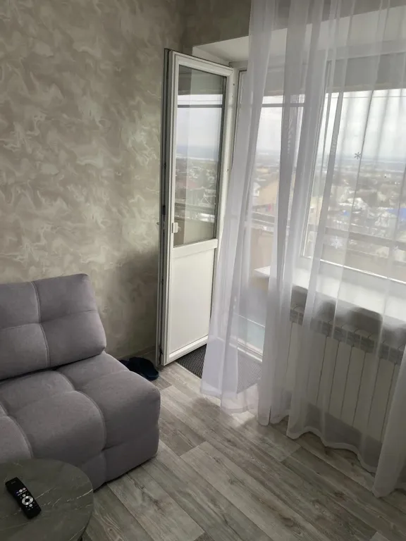 Сдаётся просторная, светлая, однокомнатная квартира!