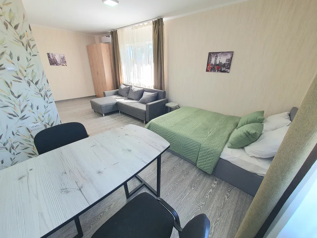 Квартира Квартира Уютная студия в тихом районе — Цемдолина