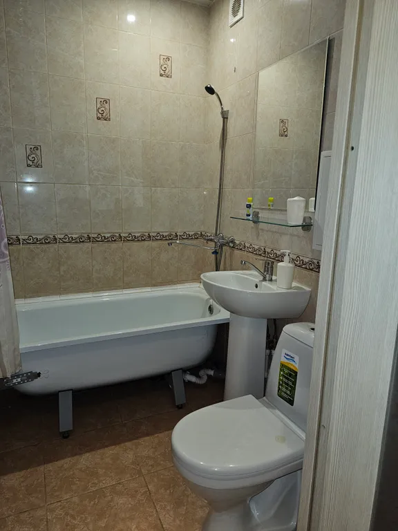 Квартира 2-комнатная возле жд вокзала