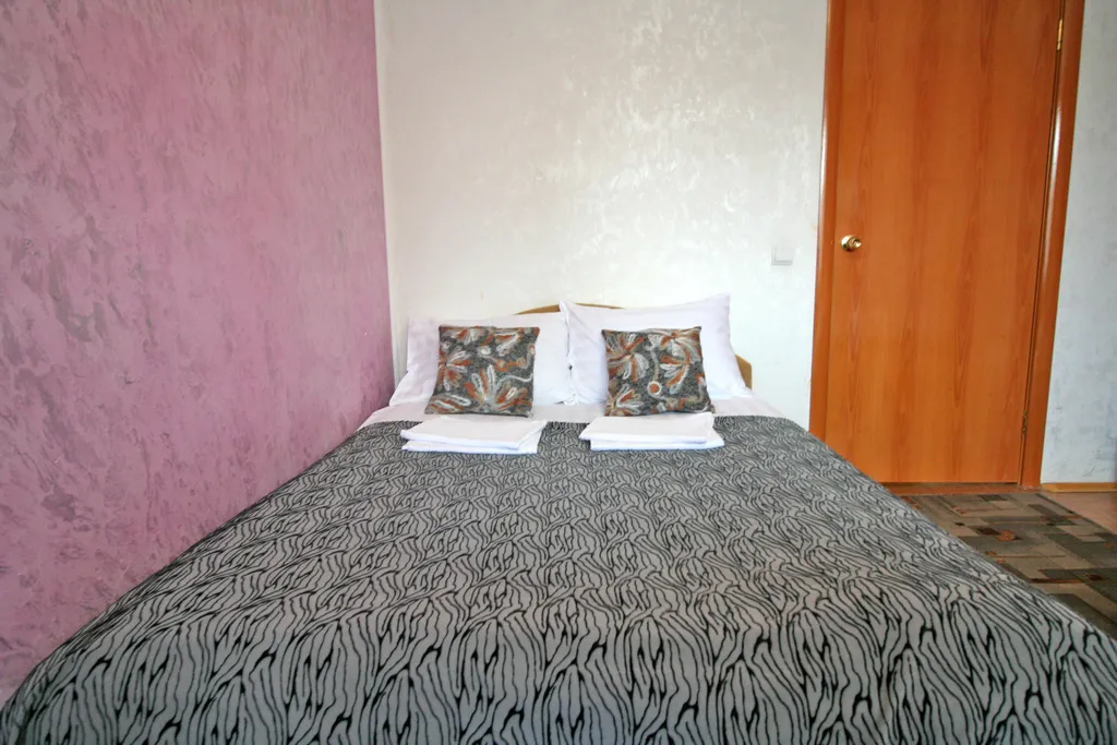 Квартира Теплая 2-комнатная квартира у поликлиники Мегаполис — Кириши