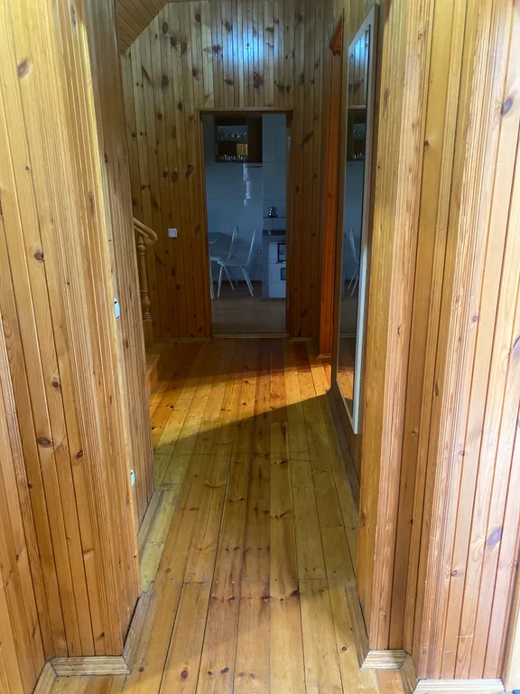 Дом на берегу реки